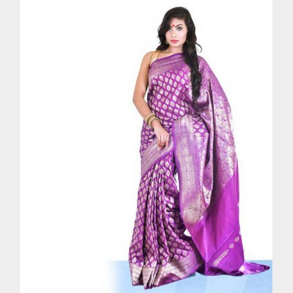 Lucrative Silk Katan Sharee from Tangail with Compact texture